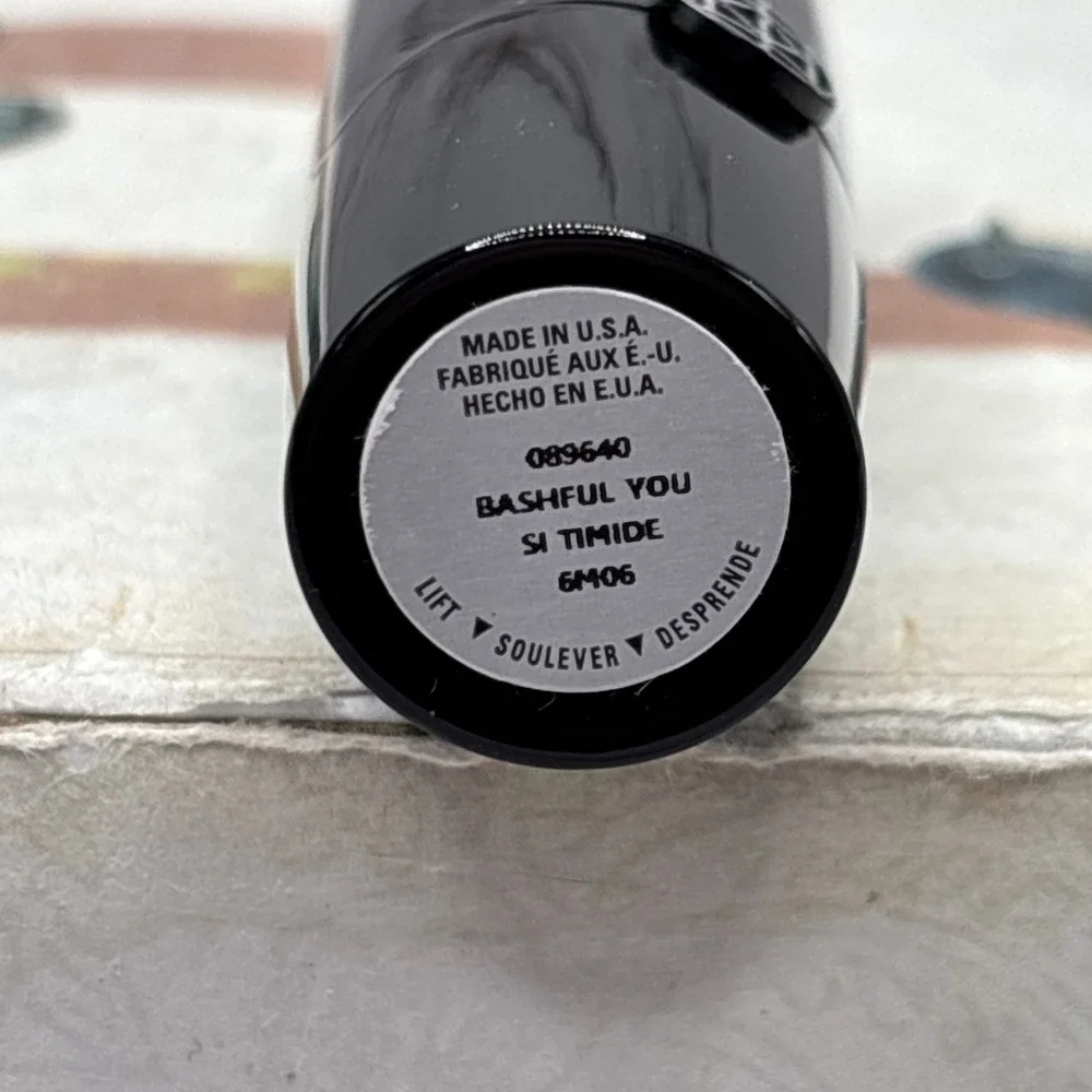 Mary Kay Gel Semi-Matte Lipstick Bashful You 089640 New Old Stock Discontinued